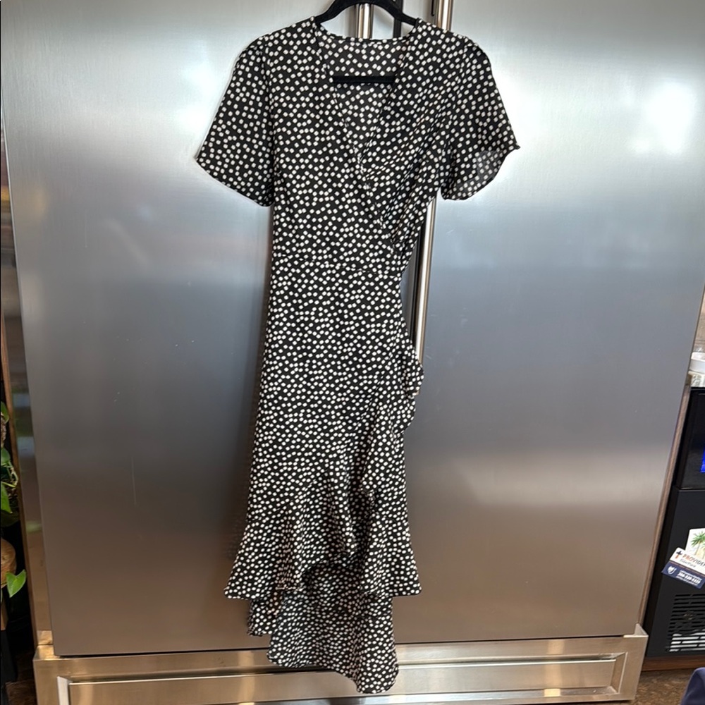 Black and White V-Neck High Low Sundress